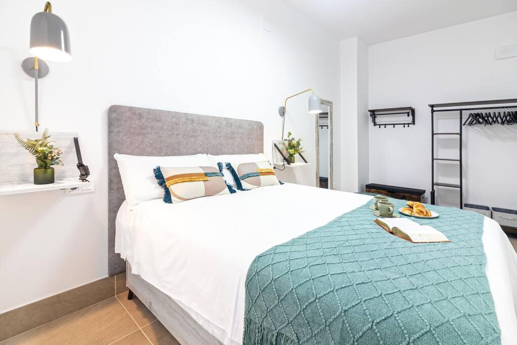 Ayala Freshapartments Малага Экстерьер фото